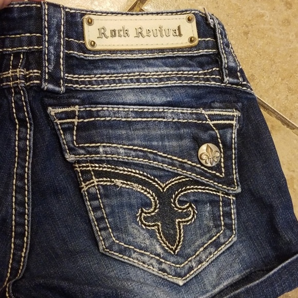 Rock Revival Shorts - Picture 2 of 4